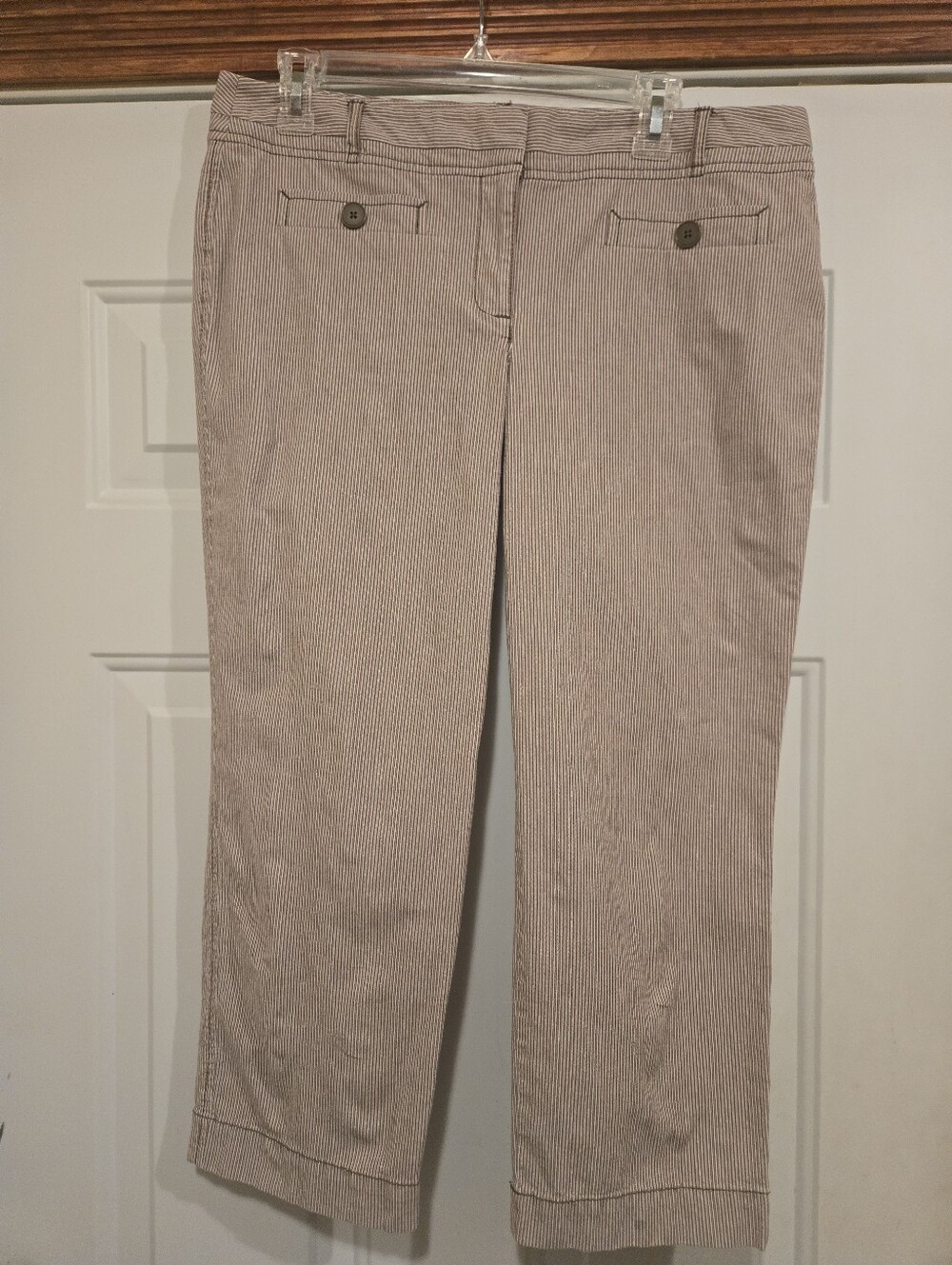 LOFT Marisa Crop Capri Pants Size 10 Classic Pinstripe Red White